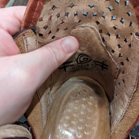 Circle G Corral Red Cut Out Shortie Bootie - Picture 15 of 15